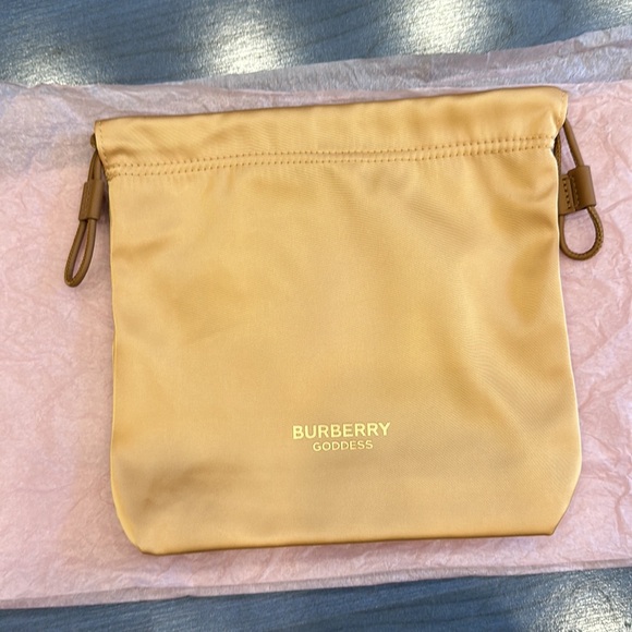 Burberry Goddess gold pouch - Picture 2 of 4